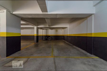 Apartamento para alugar com 220m², 4 quartos e 3 vagas Apartamento para alugar com 220m², 4 quartos e 3 vagasGaragem