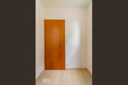 Apartamento para alugar com 220m², 4 quartos e 3 vagas Apartamento para alugar com 220m², 4 quartos e 3 vagasQuarto de Serviço