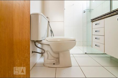 Apartamento para alugar com 220m², 4 quartos e 3 vagas Apartamento para alugar com 220m², 4 quartos e 3 vagasBanheiro da Suíte