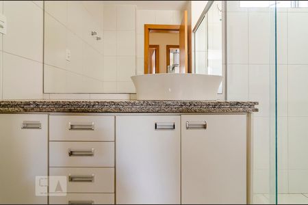 Apartamento para alugar com 220m², 4 quartos e 3 vagas Apartamento para alugar com 220m², 4 quartos e 3 vagasBanheiro Social