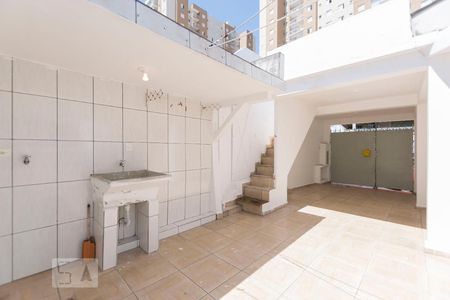 Casa para alugar com 80m², 2 quartos e 2 vagasÁrea de serviço