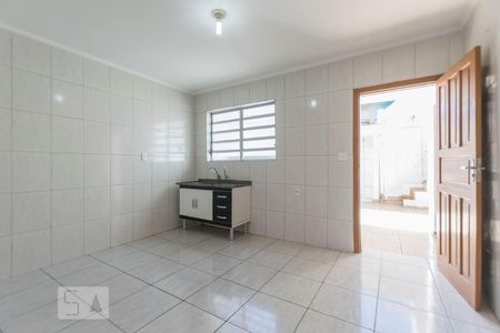 Casa para alugar com 80m², 2 quartos e 2 vagasCozinha