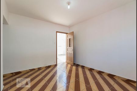 Casa para alugar com 80m², 2 quartos e 2 vagasSala