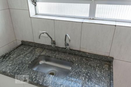 Casa para alugar com 80m², 2 quartos e 2 vagasCozinha (Pia)
