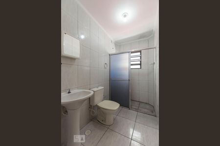 Casa para alugar com 80m², 2 quartos e 2 vagasBanheiro