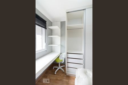 Apartamento à venda com 114m², 4 quartos e 3 vagasQuarto 3