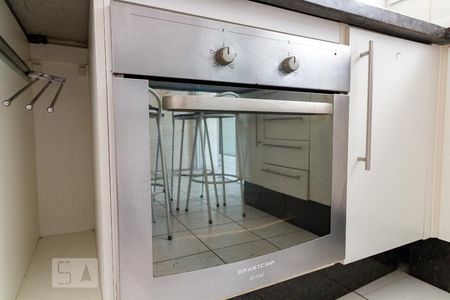Apartamento à venda com 114m², 4 quartos e 3 vagasCozinha - forno