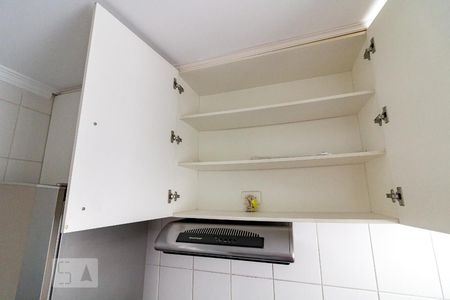 Apartamento à venda com 114m², 4 quartos e 3 vagasCozinha - armários
