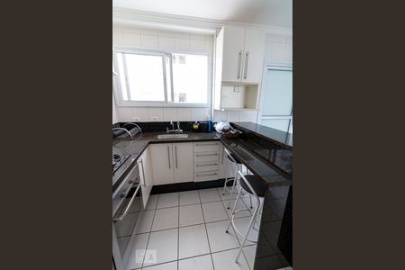 Apartamento à venda com 114m², 4 quartos e 3 vagasCozinha