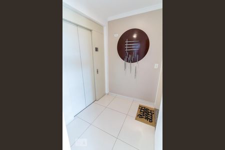 Apartamento à venda com 114m², 4 quartos e 3 vagasHall de entrada do apartamento