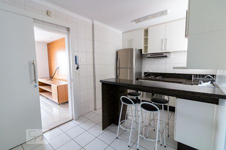 Apartamento à venda com 114m², 4 quartos e 3 vagasCozinha