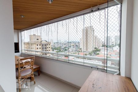 Apartamento à venda com 114m², 4 quartos e 3 vagasVista quarto 1