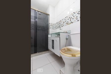 Apartamento à venda com 60m², 3 quartos e sem vaga Apartamento à venda com 60m², 3 quartos e sem vagaBanheiro