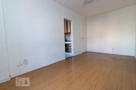 Apartamento à venda com 60m², 3 quartos e sem vaga Apartamento à venda com 60m², 3 quartos e sem vagaSala