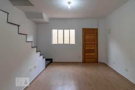 Casa de condomínio para alugar com 80m², 2 quartos e 1 vaga Casa de condomínio para alugar com 80m², 2 quartos e 1 vagaSala