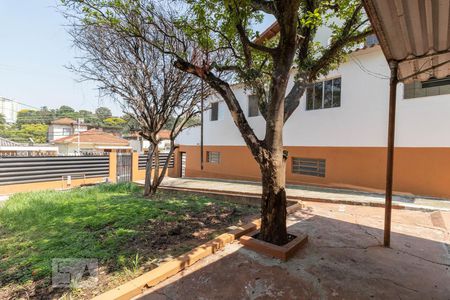 Casa à venda com 130m², 3 quartos e 3 vagasQuintal