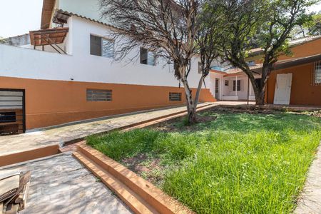 Casa à venda com 130m², 3 quartos e 3 vagasQuintal