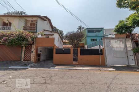 Casa à venda com 130m², 3 quartos e 3 vagasFachada