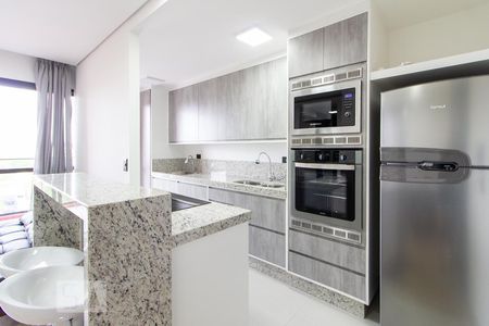 Cozinha de apartamento para alugar com 2 quartos, 58m² em Prado Velho, Curitiba