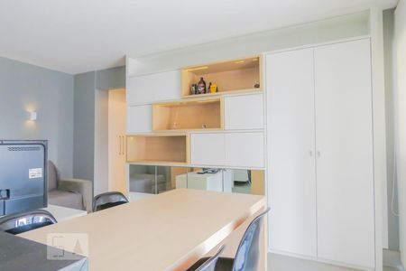 Apartamento para alugar com 1 quarto, 42m² em Indianópolis, São Paulo
