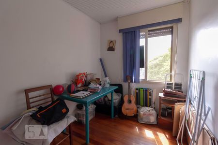 Quarto 2 de apartamento para alugar com 3 quartos, 60m² em Humaitá, Porto Alegre