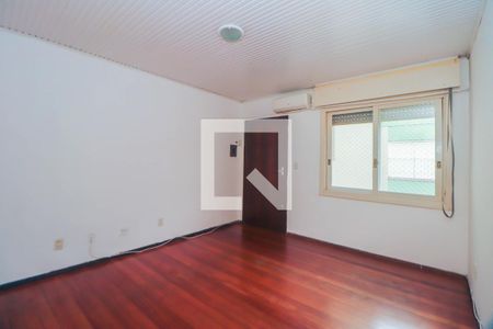 Sala de apartamento para alugar com 3 quartos, 60m² em Humaitá, Porto Alegre