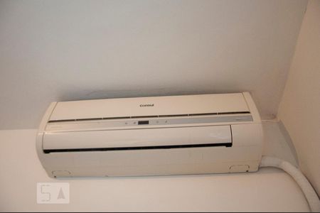 Quarto de apartamento para alugar com 1 quarto, 40m² em Santo Antônio, Porto Alegre