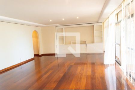 Sala de apartamento para alugar com 3 quartos, 200m² em Barra da Tijuca, Rio de Janeiro