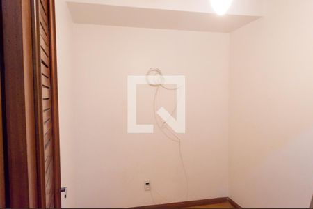 Apartamento para alugar com 200m², 3 quartos e 3 vagasQuarto de Serviço