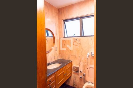 Apartamento para alugar com 200m², 3 quartos e 3 vagasBanheiro Social