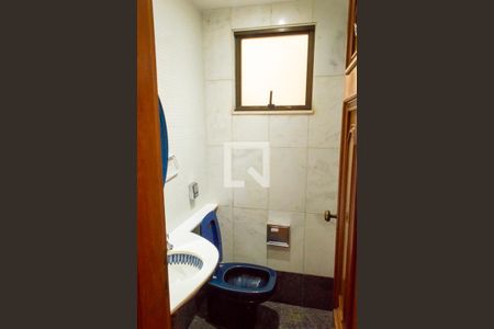 Apartamento para alugar com 200m², 3 quartos e 3 vagasLavabo