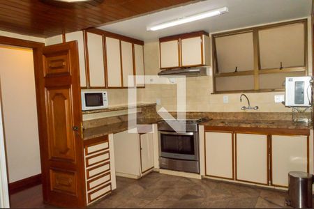 Apartamento para alugar com 200m², 3 quartos e 3 vagasCozinha