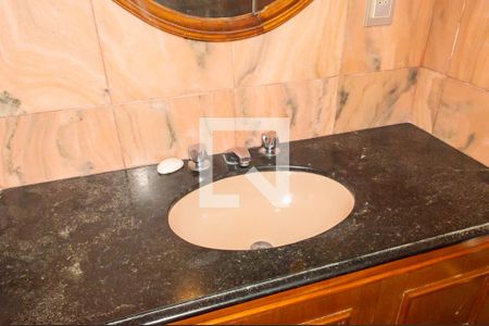 Apartamento para alugar com 200m², 3 quartos e 3 vagasBanheiro Social