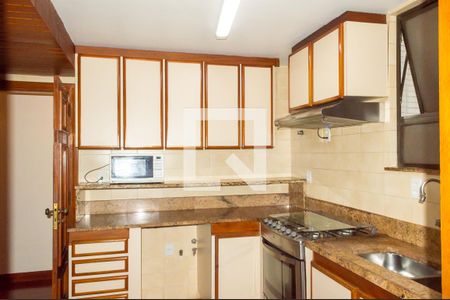 Apartamento para alugar com 200m², 3 quartos e 3 vagasCozinha