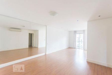 Sala de apartamento para alugar com 2 quartos, 130m² em Moema, São Paulo