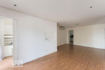 Sala de apartamento para alugar com 2 quartos, 130m² em Moema, São Paulo