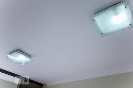 Apartamento à venda com 110m², 3 quartos e 2 vagasSala - detalhe luminárias