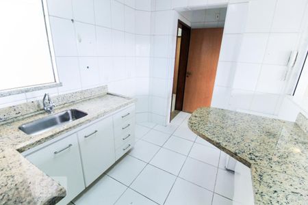 Apartamento à venda com 110m², 3 quartos e 2 vagasCozinha
