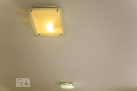 Apartamento à venda com 110m², 3 quartos e 2 vagasSala - detalhe luminárias