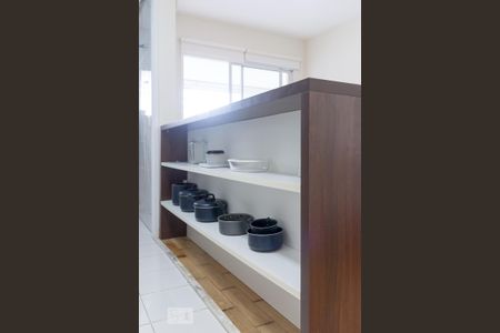 Cozinha de apartamento para alugar com 1 quarto, 55m² em Cerqueira César, São Paulo