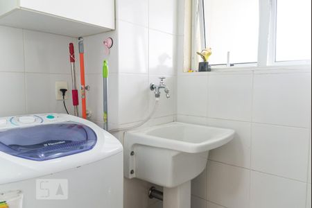 Area Serviço de apartamento para alugar com 1 quarto, 55m² em Cerqueira César, São Paulo