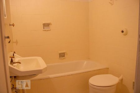 Apartamento para alugar com 41m², 2 quartos e sem vagaBanheiro