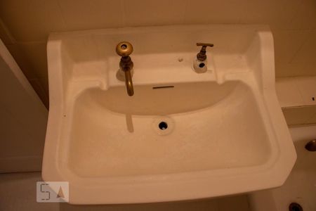 Apartamento para alugar com 41m², 2 quartos e sem vagaBanheiro - Torneira