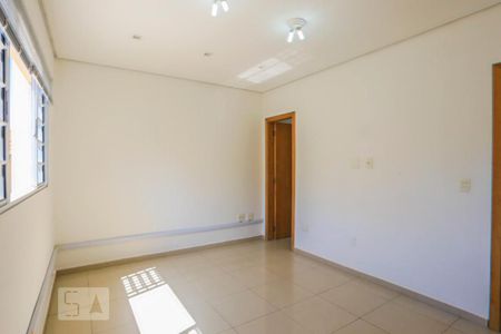 Quarto 1 de casa para alugar com 5 quartos, 350m² em Paraíso, São Paulo