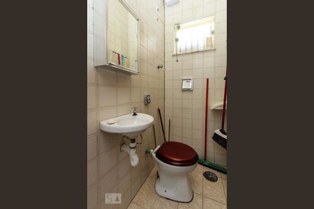 Banheiro de Serviço de casa à venda com 3 quartos, 230m² em Alto da Mooca, São Paulo