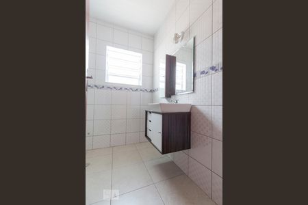 Banheiro Social de casa à venda com 3 quartos, 145m² em Jardim Oriental, São Paulo