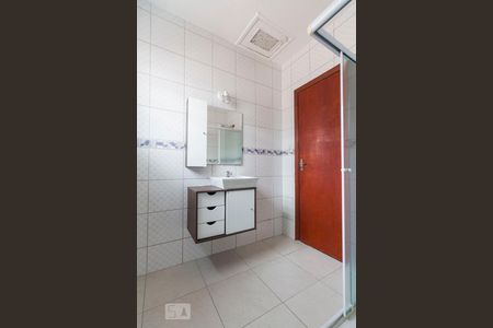 Banheiro Social de casa à venda com 3 quartos, 145m² em Jardim Oriental, São Paulo