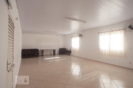 Apartamento à venda com 43m², 2 quartos e 1 vagaÁrea comum - Salão de festas