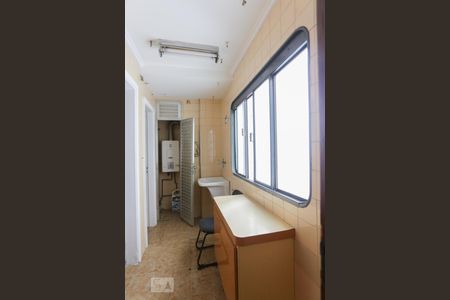 Apartamento à venda com 100m², 3 quartos e 2 vagas Apartamento à venda com 100m², 3 quartos e 2 vagasÁrea de Serviço