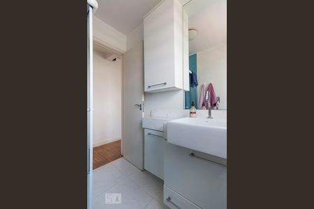 Banheiro Social de apartamento à venda com 1 quarto, 48m² em Vila Clementino, São Paulo
